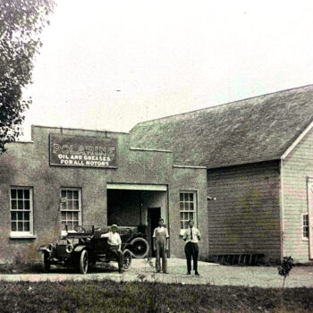 Lackawanna-Avenue-The-Little Garage and Livery Stable Hill Beiser Swick foreground circa 1913